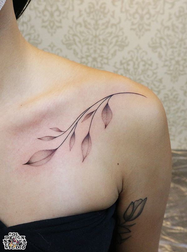 名古屋　タトゥースタジオ　女性